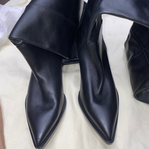 Gianvito Rossi Leather Over-the-knee Boots - Picture 14 of 16